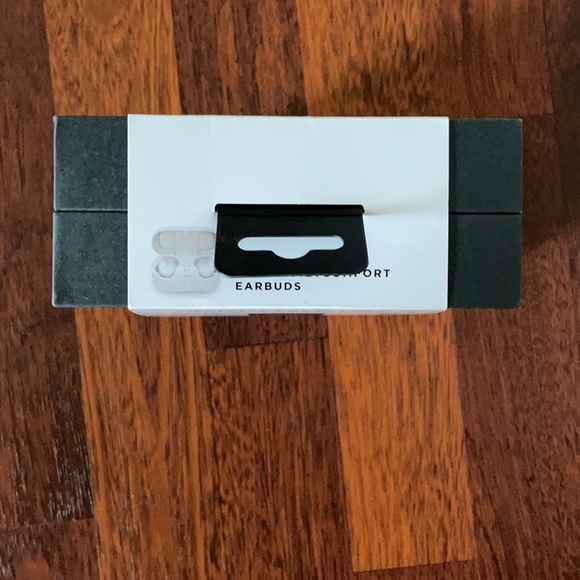 Bose | Earbuds - Picture 4 of 4